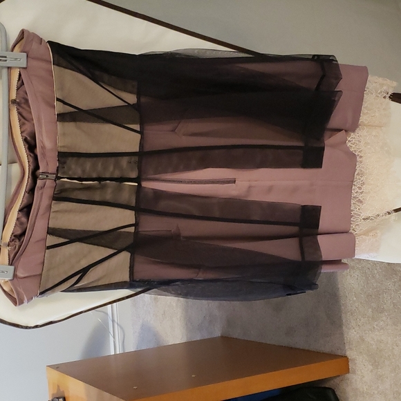 BCBG RUNWAY Dress, size 4 - Picture 2 of 3